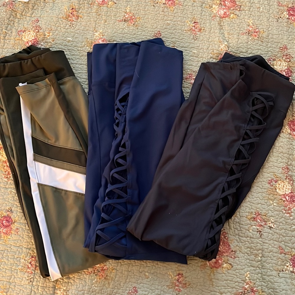 Bundle Of Exercise Leggings. Size Large. - image 1